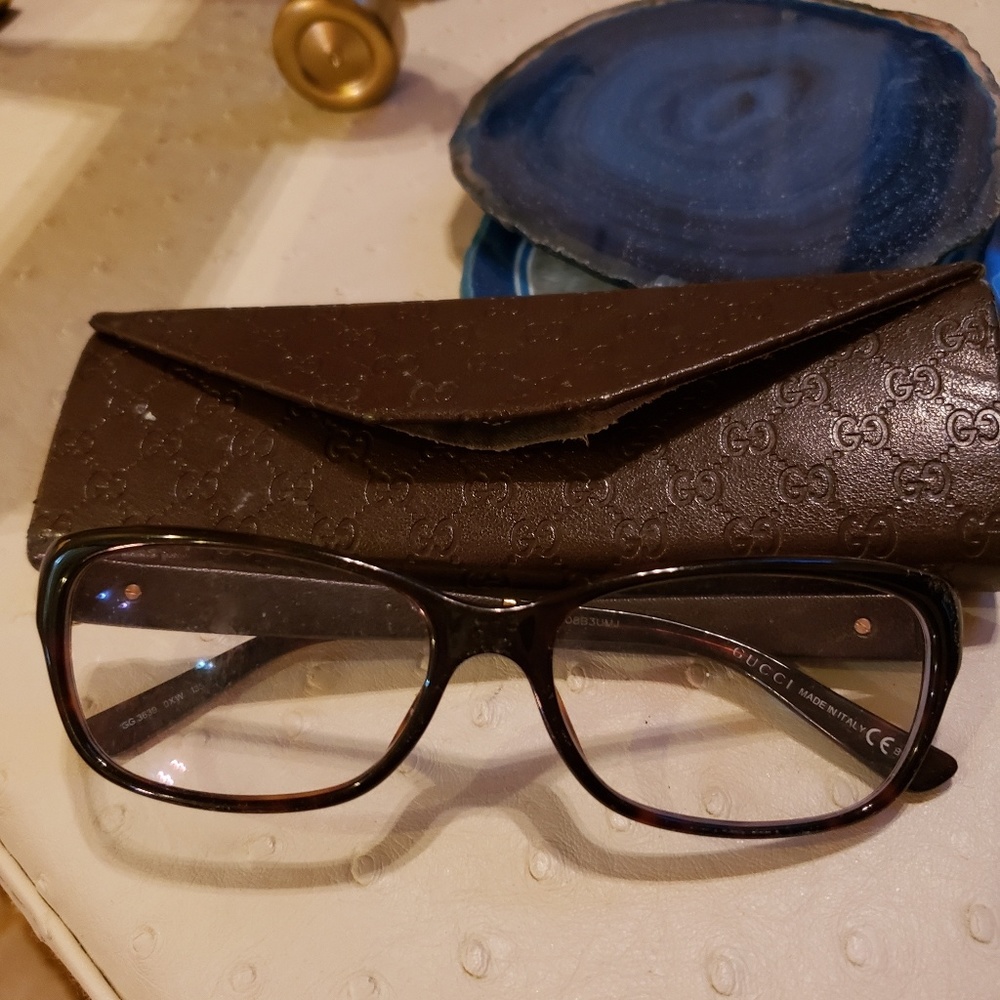 Authentic Gucci glasses with leather case
